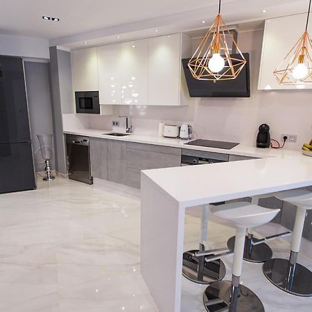 Luxury 2 Bedroom Apartment In Los Cristianos Лос Кристианос Экстерьер фото